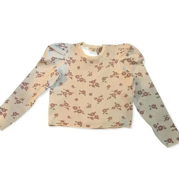 Puffed sleeved blouse  - Picture 1 of 3